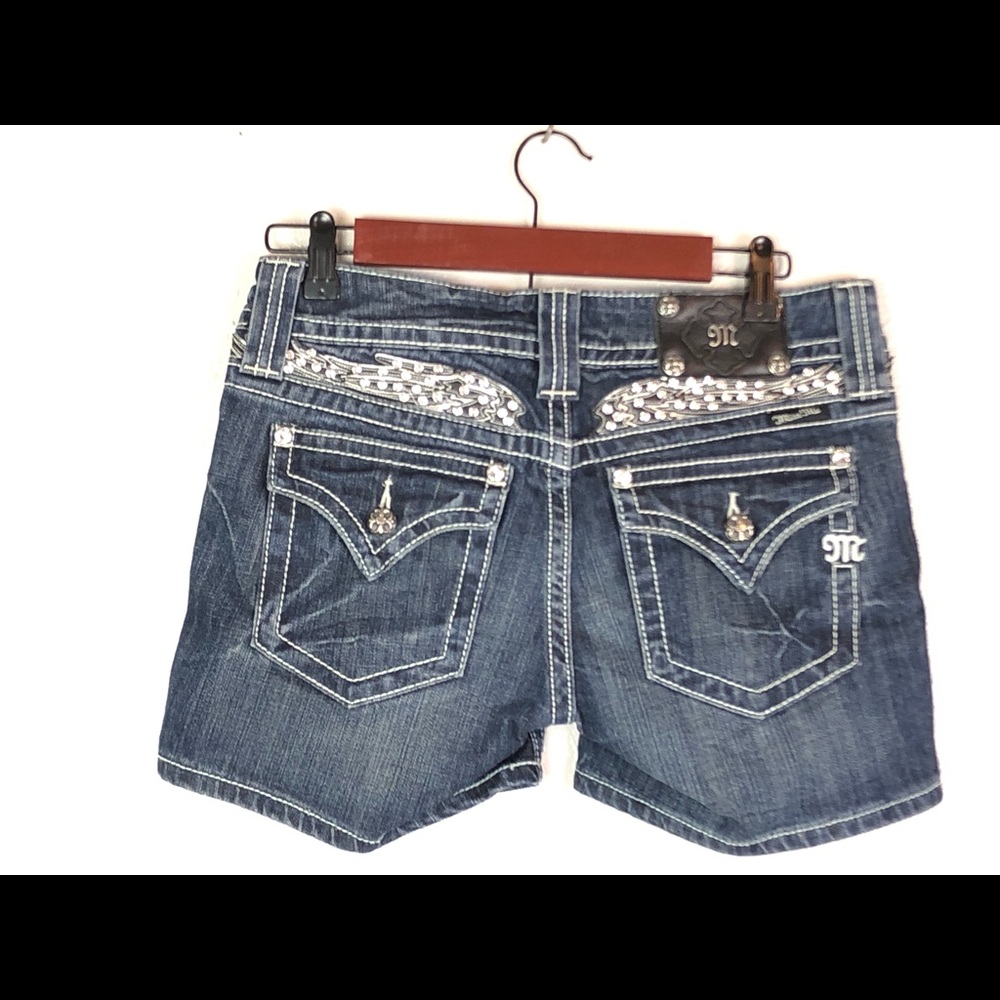 Miss Me Shorts Size 29